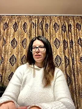 NadiraNoor online show from 04.09.26