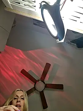 Ina HotX online show from 12.17.24