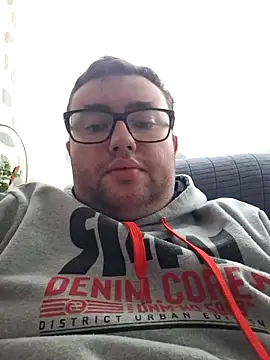 Javier bear online show from 03.04.26