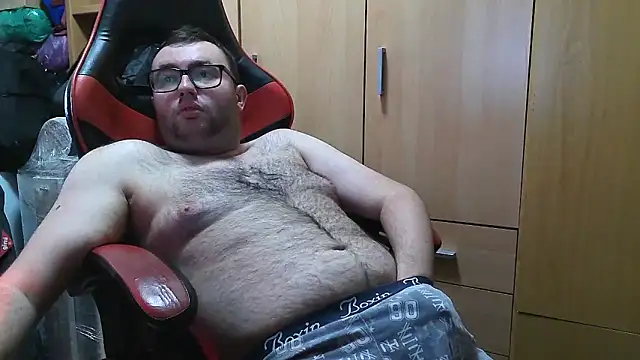 Snapshot of Javier_bear chatting on 04.25.26 Javier bear online show from 04.25.26