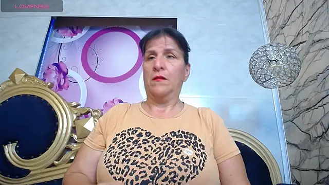 Snapshot of karito_mature17 chatting on 12.03.24 karito mature17 online show from 12.03.24