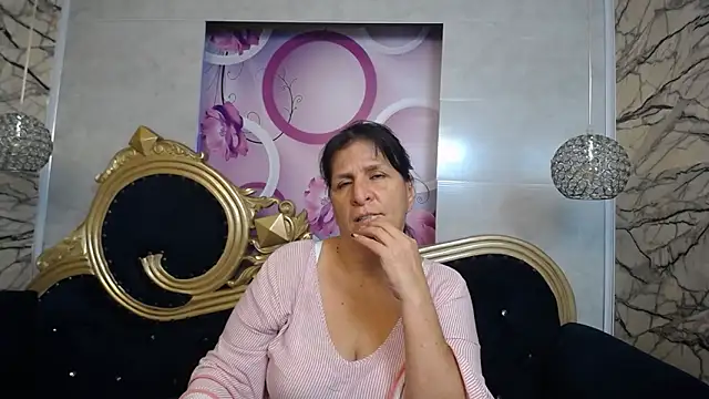 Snapshot of karito_mature17 chatting on 12.19.24 karito mature17 online show from 12.19.24