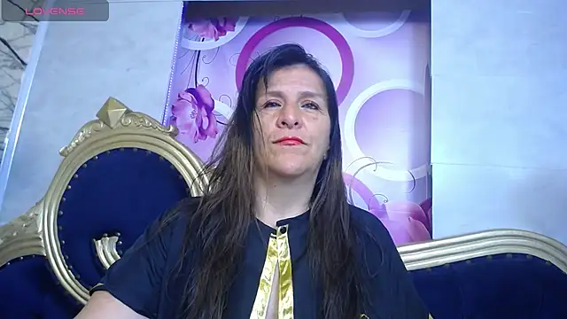 Snapshot of karito_mature17 chatting on 12.21.24 karito mature17 online show from 12.21.24