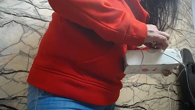 Snapshot of karito_mature17 chatting on 11.14.25 karito mature17 online show from 11.14.25