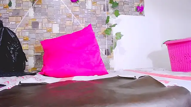 MaidenGame online show from 02.12.26