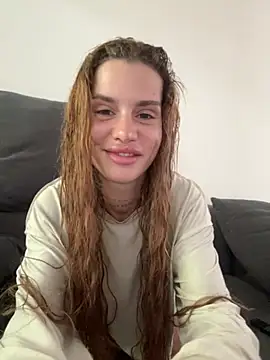 EmiliaCatalina online show from 03.06.26