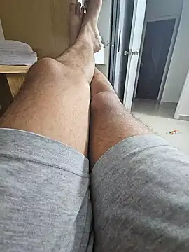 Snapshot of desi_strip_alfa chatting on 12.28.24 desi strip alfa online show from 12.28.24