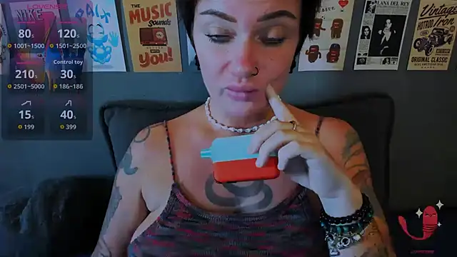 EllieOz online show from 07.15.26