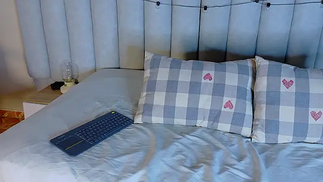 nahomi campbell online show from 03.02.26