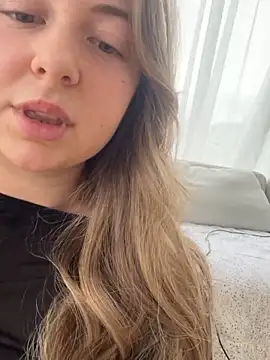 curvyflawless online show from 02.15.25