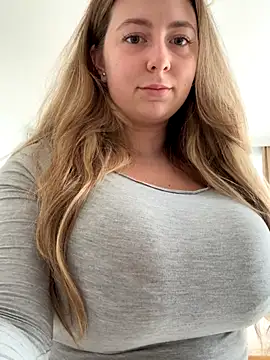 curvyflawless online show from 09.14.25