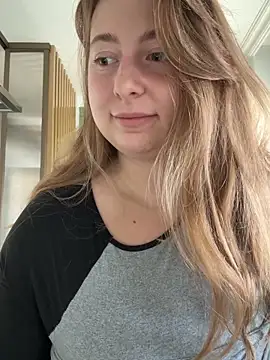 curvyflawless online show from 10.11.25