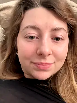 curvyflawless online show from 10.15.25