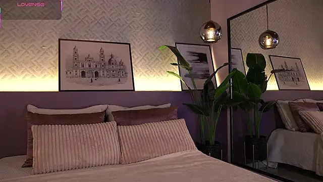 ElleDiane online show from 05.02.26