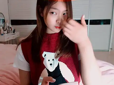 Snapshot of -Lucky_Girl chatting on 12.20.24 -Lucky Girl online show from 12.20.24