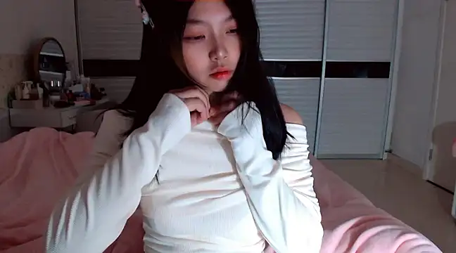 Snapshot of -Lucky_Girl chatting on 01.12.25 -Lucky Girl online show from 01.12.25