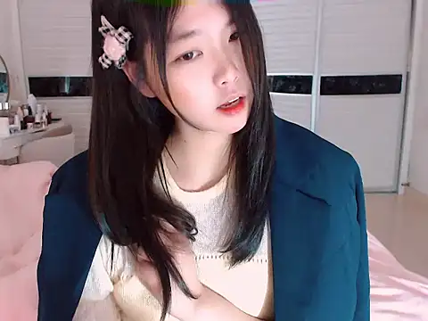 Snapshot of -Lucky_Girl chatting on 02.02.25 -Lucky Girl online show from 02.02.25