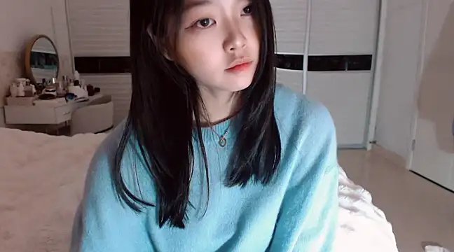 Snapshot of -Lucky_Girl chatting on 02.15.25 -Lucky Girl online show from 02.15.25