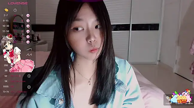 Snapshot of -Lucky_Girl chatting on 02.18.25 -Lucky Girl online show from 02.18.25