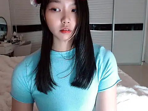 Snapshot of -Lucky_Girl chatting on 03.02.25 -Lucky Girl online show from 03.02.25