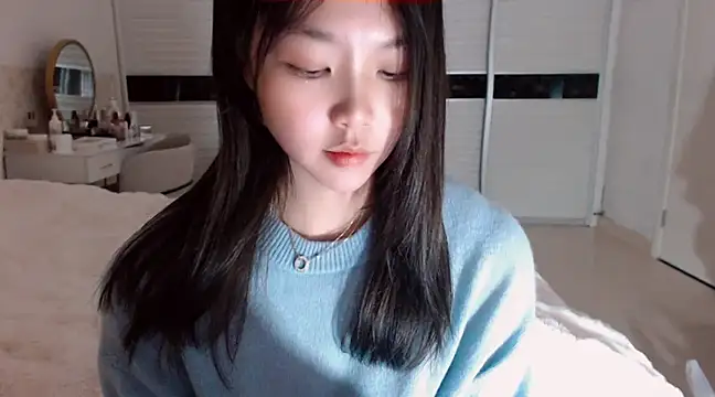 Snapshot of -Lucky_Girl chatting on 03.04.25 -Lucky Girl online show from 03.04.25
