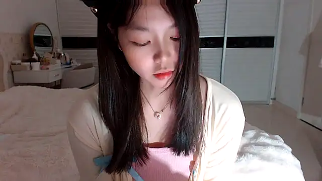 Snapshot of -Lucky_Girl chatting on 03.07.25 -Lucky Girl online show from 03.07.25