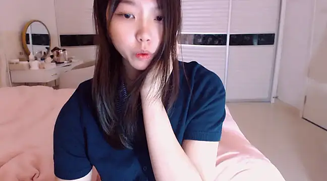 Snapshot of -Lucky_Girl chatting on 03.15.25 -Lucky Girl online show from 03.15.25