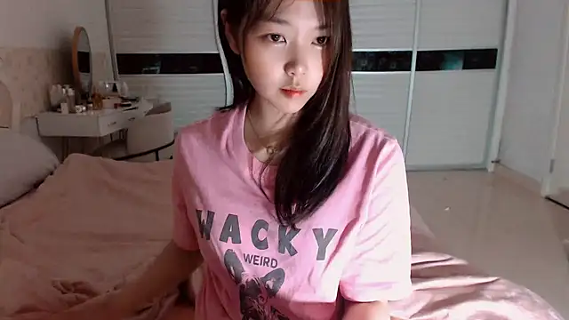 Snapshot of -Lucky_Girl chatting on 06.08.26 -Lucky Girl online show from 06.08.26