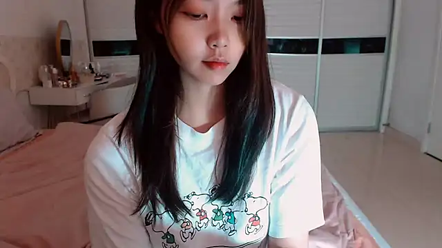Snapshot of -Lucky_Girl chatting on 06.10.26 -Lucky Girl online show from 06.10.26