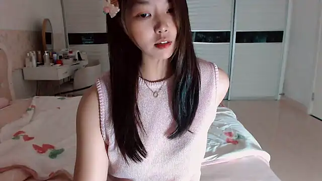 Snapshot of -Lucky_Girl chatting on 07.14.26 -Lucky Girl online show from 07.14.26