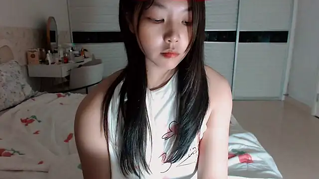Snapshot of -Lucky_Girl chatting on 07.29.26 -Lucky Girl online show from 07.29.26