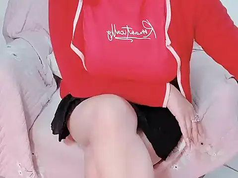 Snapshot of Bella_Babi chatting on 02.22.25 Bella Babi online show from 02.22.25