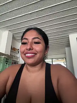 emmyjhonson07 online show from 05.19.26