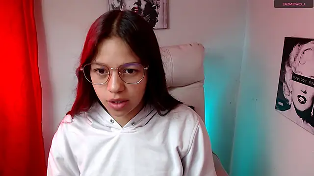 Snapshot of SamanthaRoldaan chatting on 01.18.25 SamanthaRoldaan online show from 01.18.25