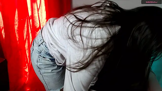 Snapshot of SamanthaRoldaan chatting on 01.18.25 SamanthaRoldaan online show from 01.18.25