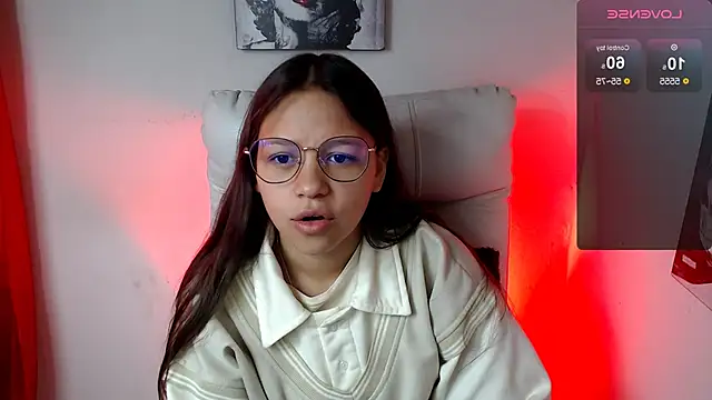 Snapshot of SamanthaRoldaan chatting on 01.29.25 SamanthaRoldaan online show from 01.29.25