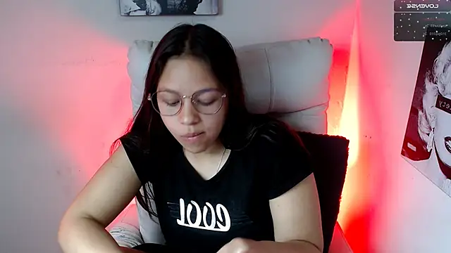 Snapshot of SamanthaRoldaan chatting on 02.03.25 SamanthaRoldaan online show from 02.03.25