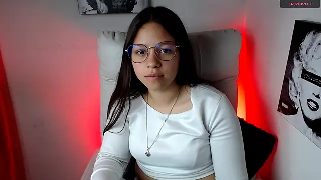 Snapshot of SamanthaRoldaan chatting on 02.05.25 SamanthaRoldaan online show from 02.05.25
