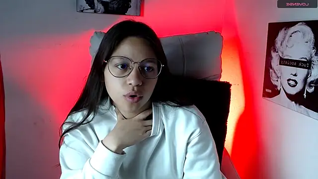 Snapshot of SamanthaRoldaan chatting on 03.05.25 SamanthaRoldaan online show from 03.05.25