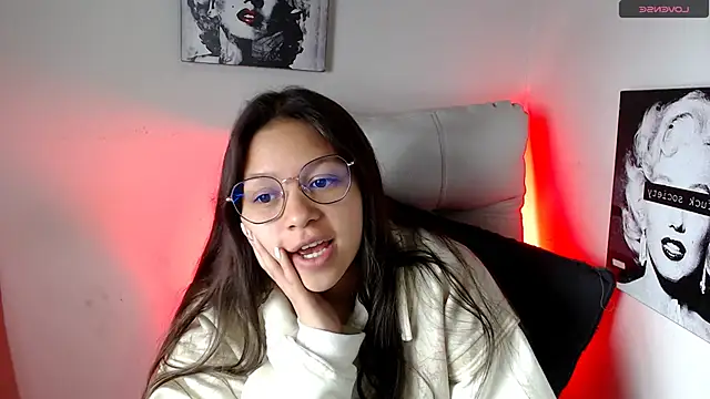 Snapshot of SamanthaRoldaan chatting on 03.06.25 SamanthaRoldaan online show from 03.06.25