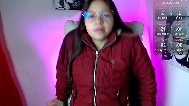 Snapshot of SamanthaRoldaan chatting on 03.12.25 SamanthaRoldaan online show from 03.12.25