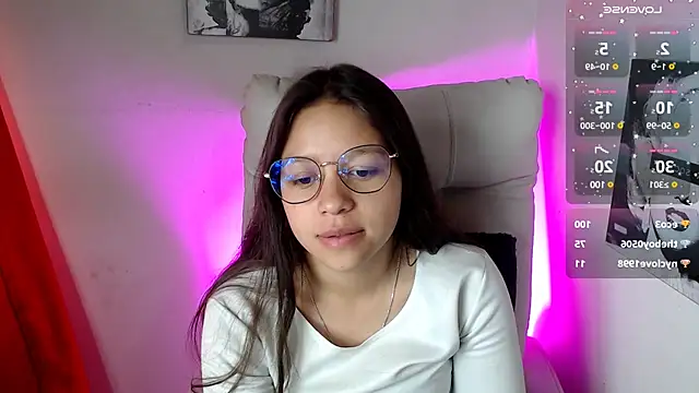 Snapshot of SamanthaRoldaan chatting on 03.12.25 SamanthaRoldaan online show from 03.12.25
