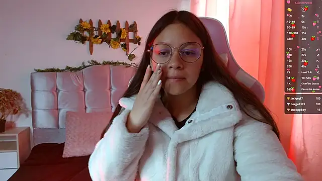 Snapshot of SamanthaRoldaan chatting on 03.14.25 SamanthaRoldaan online show from 03.14.25