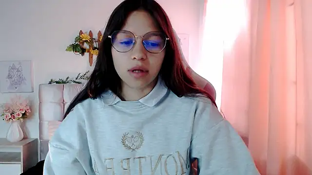 Snapshot of SamanthaRoldaan chatting on 09.09.25 SamanthaRoldaan online show from 09.09.25