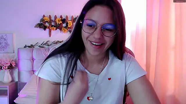 Snapshot of SamanthaRoldaan chatting on 09.16.25 SamanthaRoldaan online show from 09.16.25
