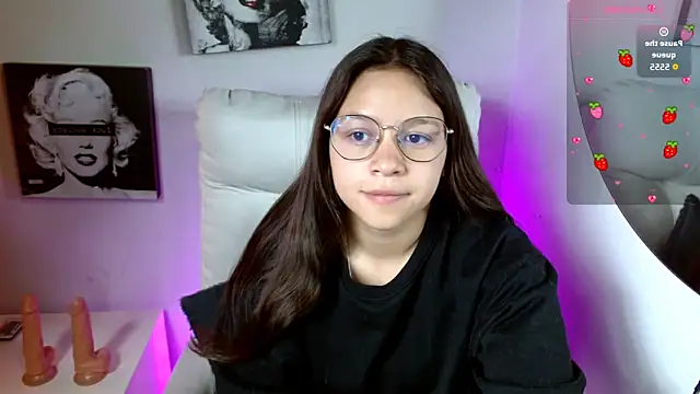 Snapshot of SamanthaRoldaan chatting on 09.23.25 SamanthaRoldaan online show from 09.23.25
