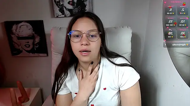 SamanthaRoldaan online show from 11.25.25