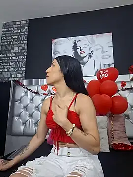 Snapshot of _nicolehotshemale chatting on 02.04.25 nicolehotshemale online show from 02.04.25