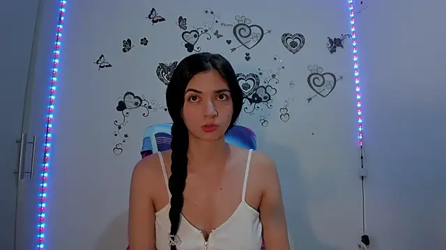 Snapshot of Linisprincehot69 chatting on 06.19.26 Linisprincehot69 online show from 06.19.26