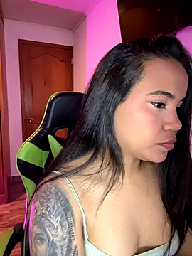 leila 22 online show from 09.12.25